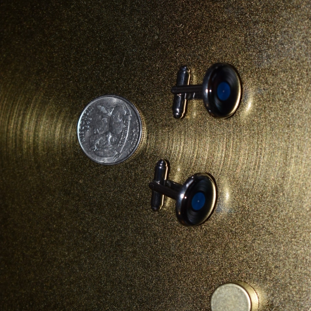 Vinyl Record Cufflinks - Picture 4 of 7